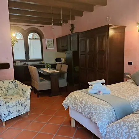 Monolocale Elvira Abbadesse M3-m5 Zara Apartment